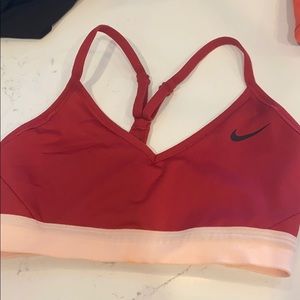 Nike sports bra like new